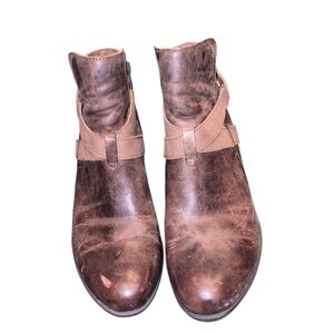 New distressed Leather boc Dark Brown Ankle Booties